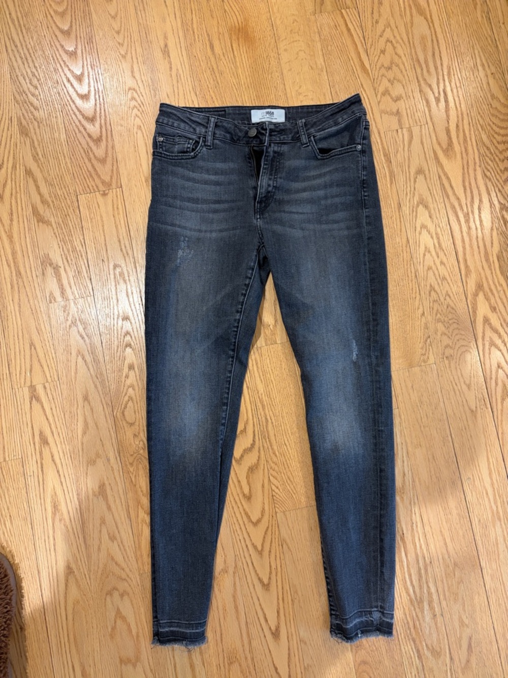 Skinny Stretch Jeans in Washed Black 1858 28